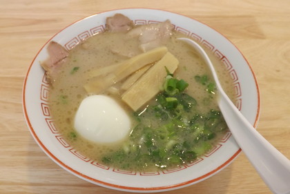豚骨ラーメン